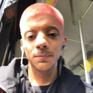 Meet your Posher, Tom